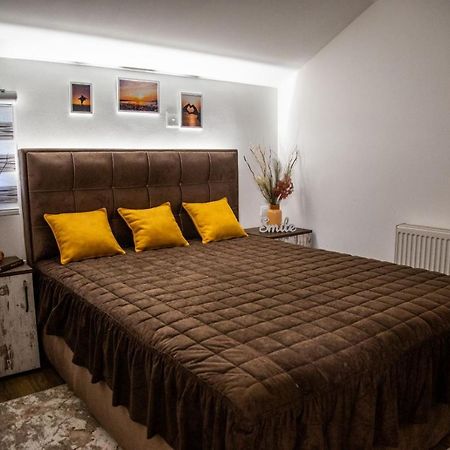 Apartamento Smile Pirot Exterior foto